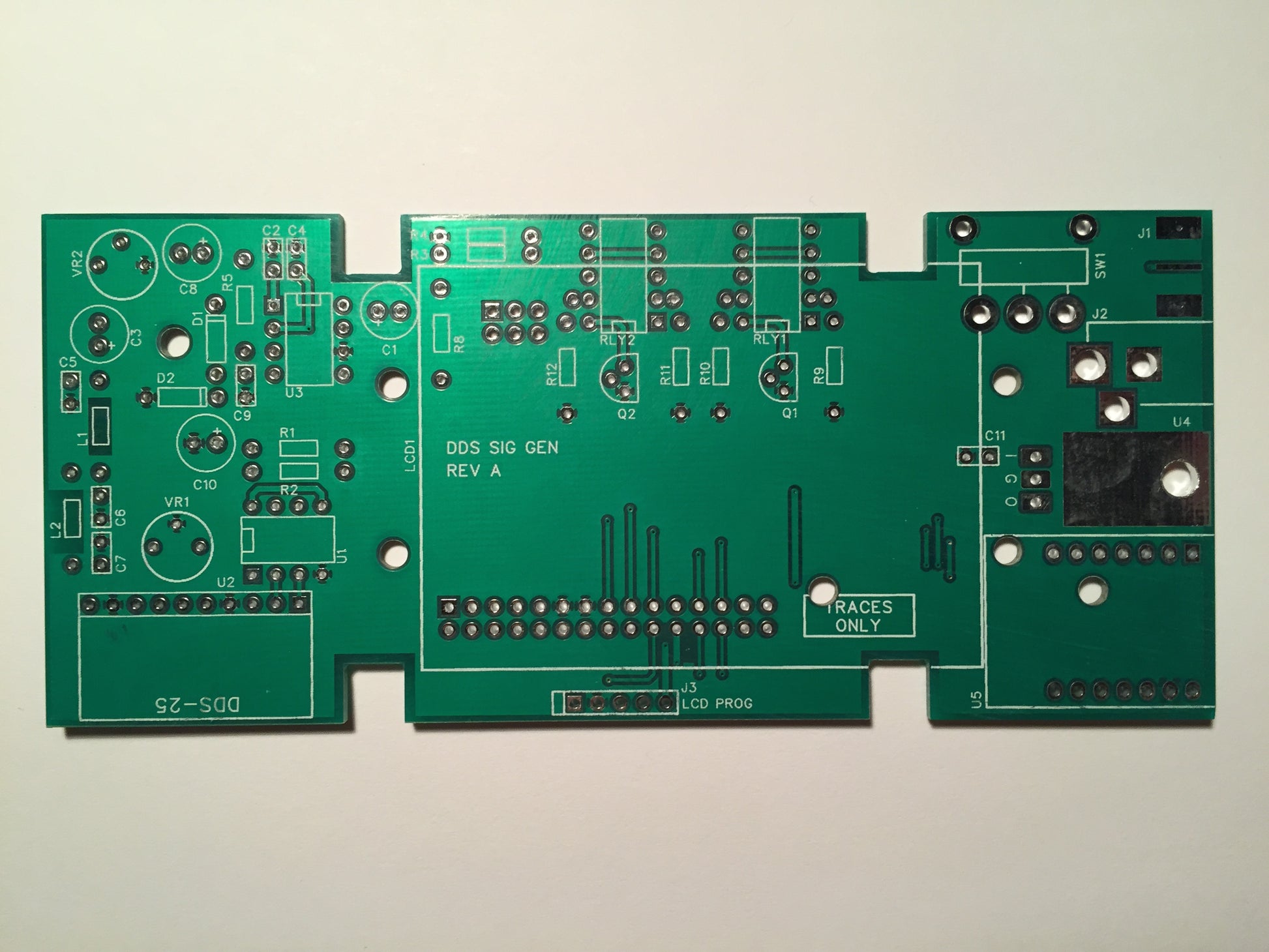 100 Hz to 10 MHz Signal Generator Circuit Board – HobbyPCB